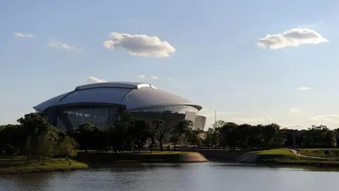 我国武术队在国际武术套路世界杯上荣获2银4铜佳绩